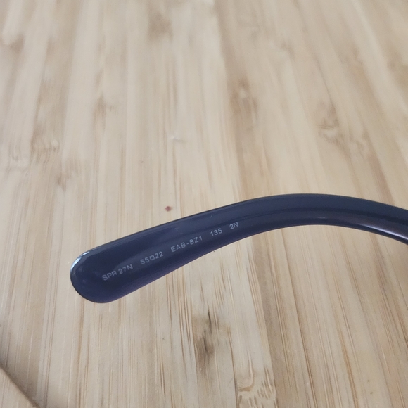 Prada sunglasses with case - Picture 5 of 8